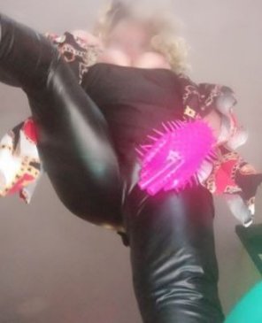 Массаж и Доминация, 50